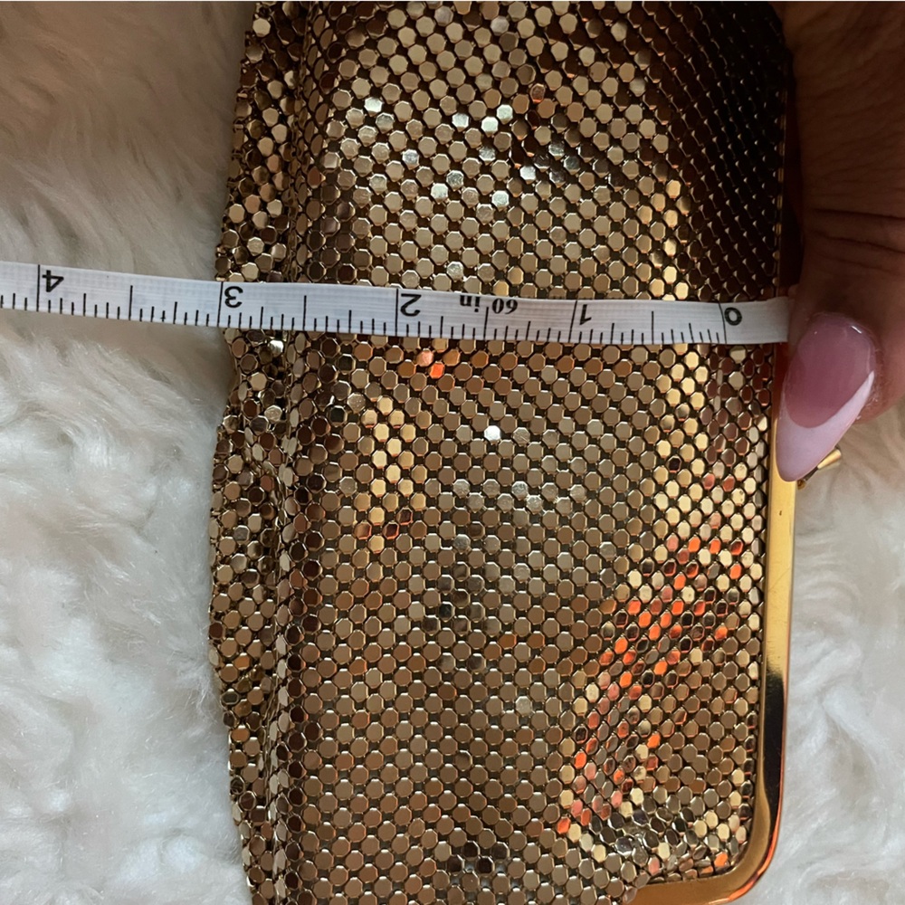 VINTAGE WHITING AND DAVIS SEQUIN CLUTCH - Picture 4 of 4